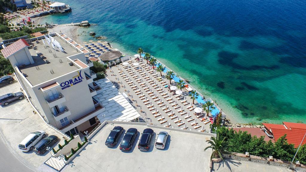 Coral Hotel & Resort Radhime Bagian luar foto