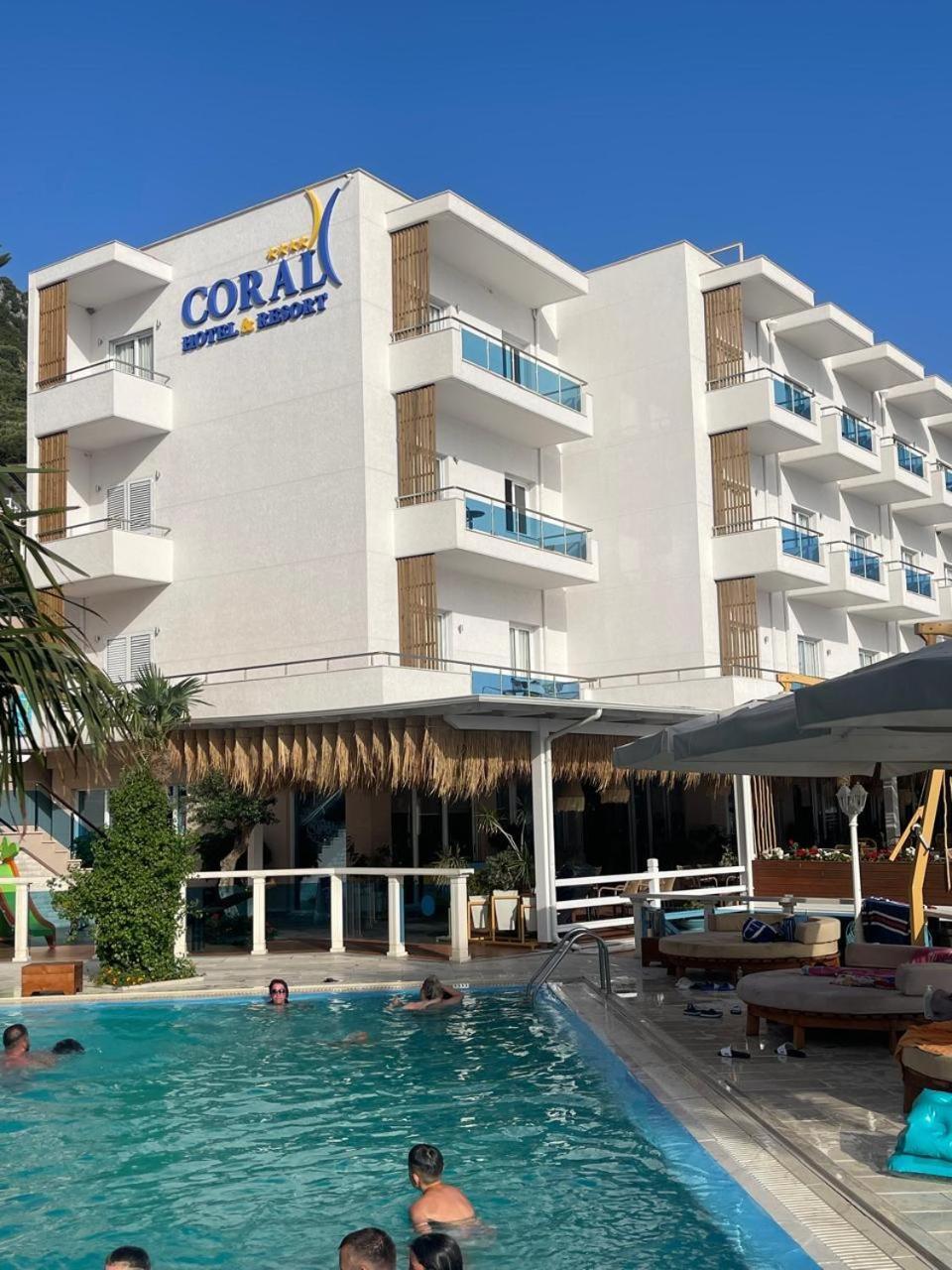 Coral Hotel & Resort Radhime Bagian luar foto